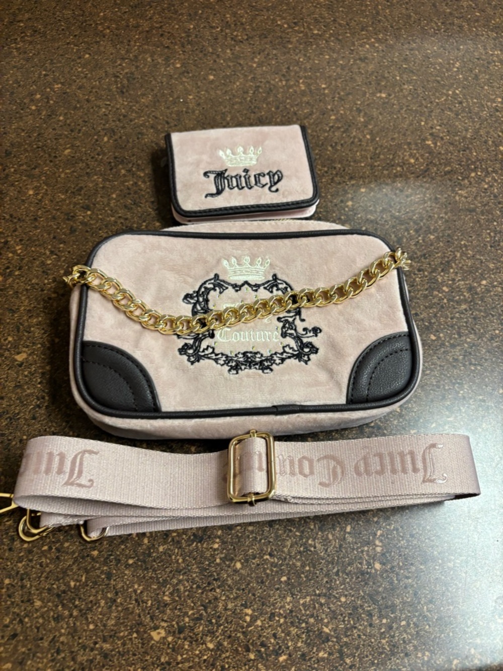 Juicy couture  brown  Trim Pink ID Card Holder